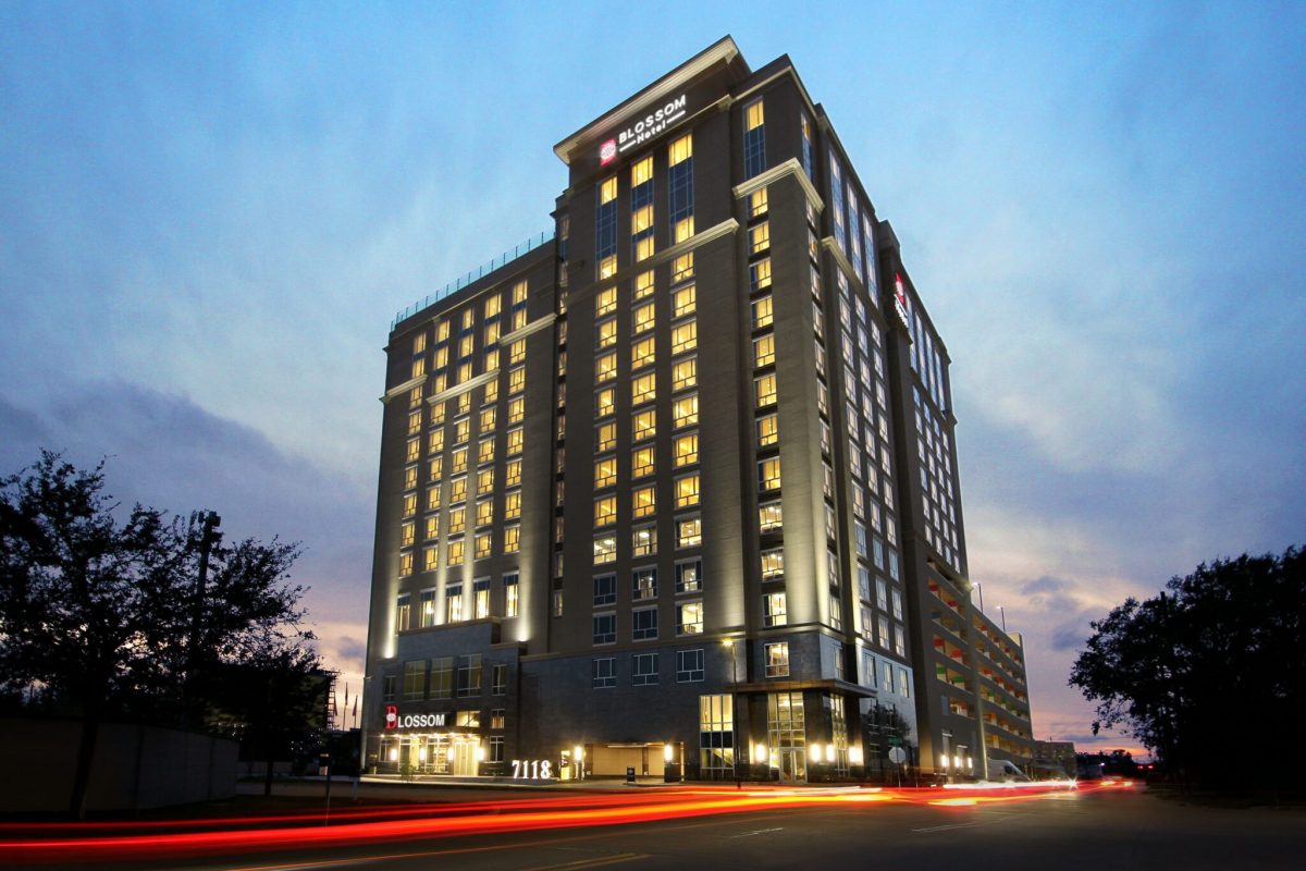 Winter Wonders: Blossom Hotel Houston invites guests to get into the swing of the season with a new stay offer