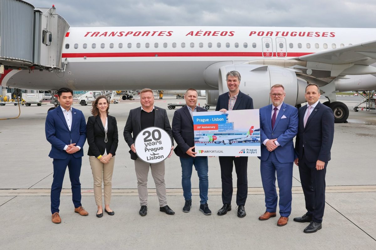 Sunny 20th Anniversary of TAP Air Portugal connecting Prague to Lisbon